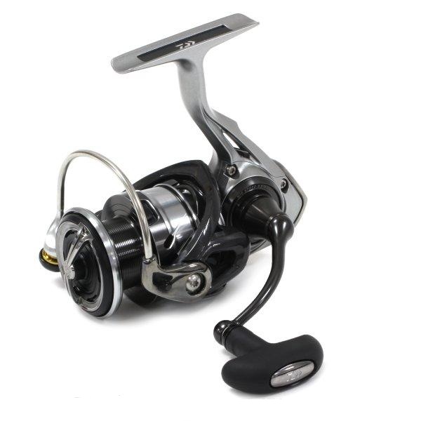 Катушка безынерционная Daiwa Caldia-18 LT (3000D-C)