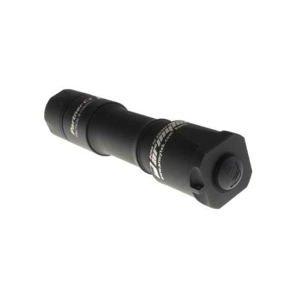 Фонарь Armytek Partner C2 v3 Pro XHP35 теплый свет