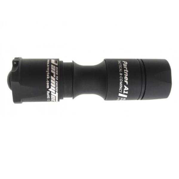 Фонарь Armytek Partner A1 v3 теплый свет