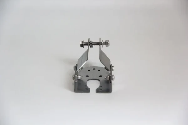 Крепление датчика эхолота Garmin на струбцину с защитой от ударов